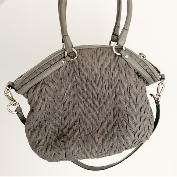 Coach Purse *MOVING SALE DISCOUNTS - Picture 2 of 7